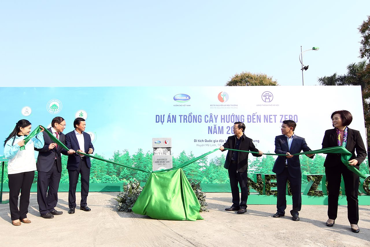 small_ptt-tran-hong-ha_10.jpg
