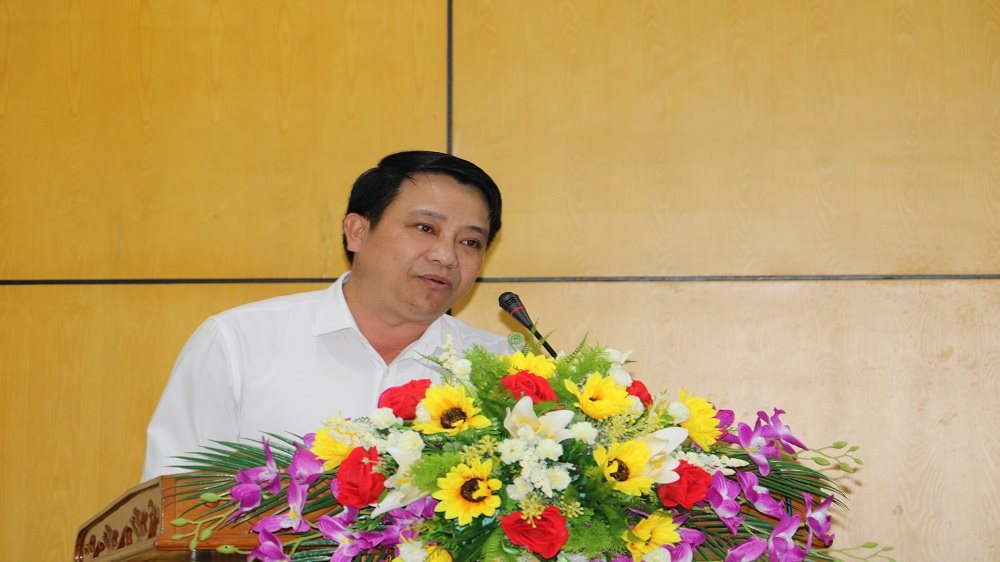 anh-6.-truong-phong-cam-xuyen.jpg