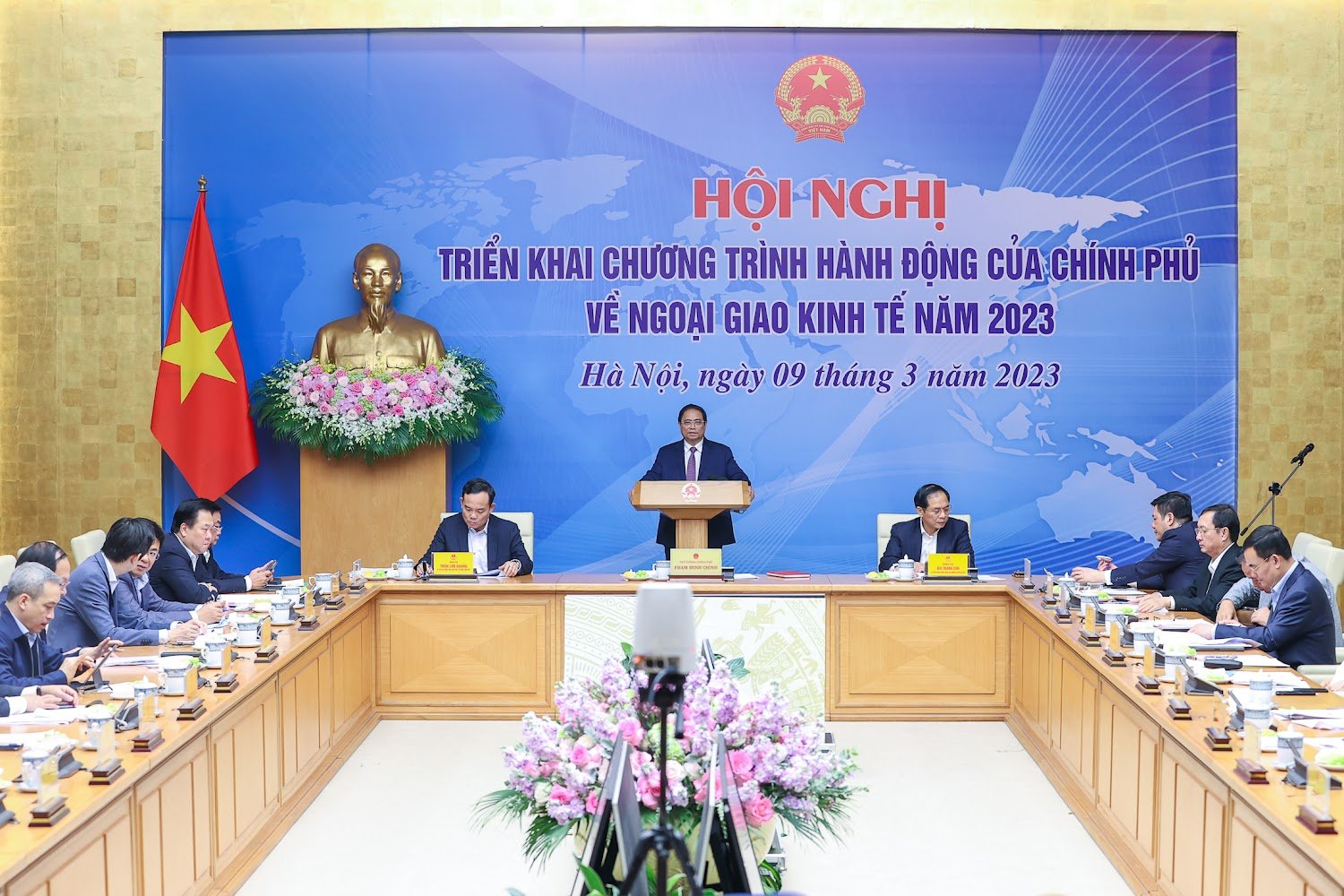 Chính phủ triển khai Chương trình hành động thực hiện Chỉ thị 15 của Ban Bí thư về ngoại giao kinh tế - Ảnh 1. Chính phủ triển khai Chương trình hành động thực hiện Chỉ thị 15 của Ban Bí thư về ngoại giao kinh tế - Ảnh 1.
