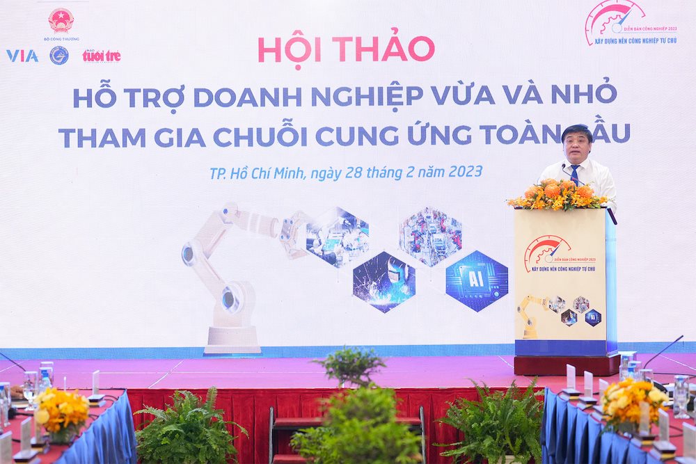 tong-giam-doc-thaco-tham-du-hoi-thao-ho-tro-doanh-nghiep-vua-va-nho-tham-gia-chuoi-cung-ung-toan-cau-2.jpeg