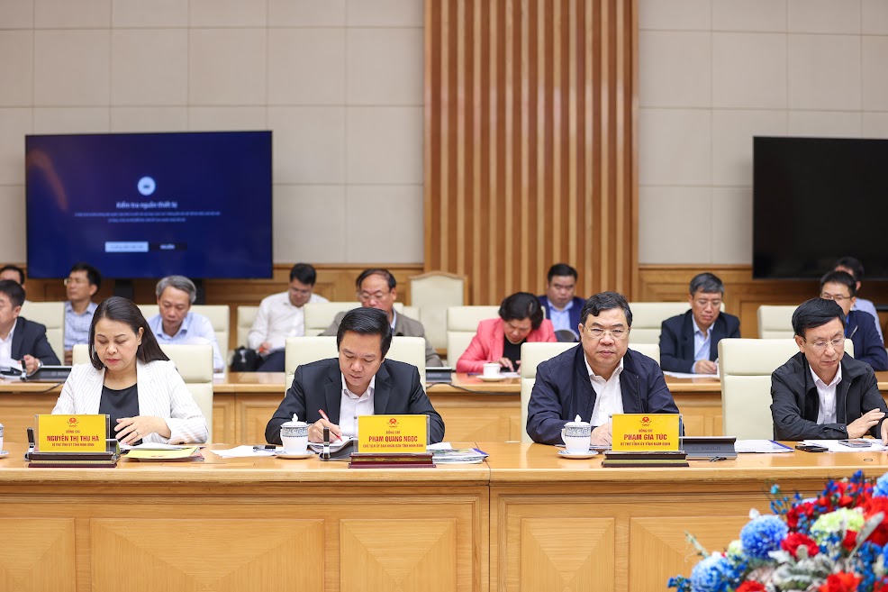 Quyết tâm xây dựng 2 tuyến cao tốc chiến lược - Ảnh 3. Quyết tâm xây dựng 2 tuyến cao tốc chiến lược - Ảnh 3.
