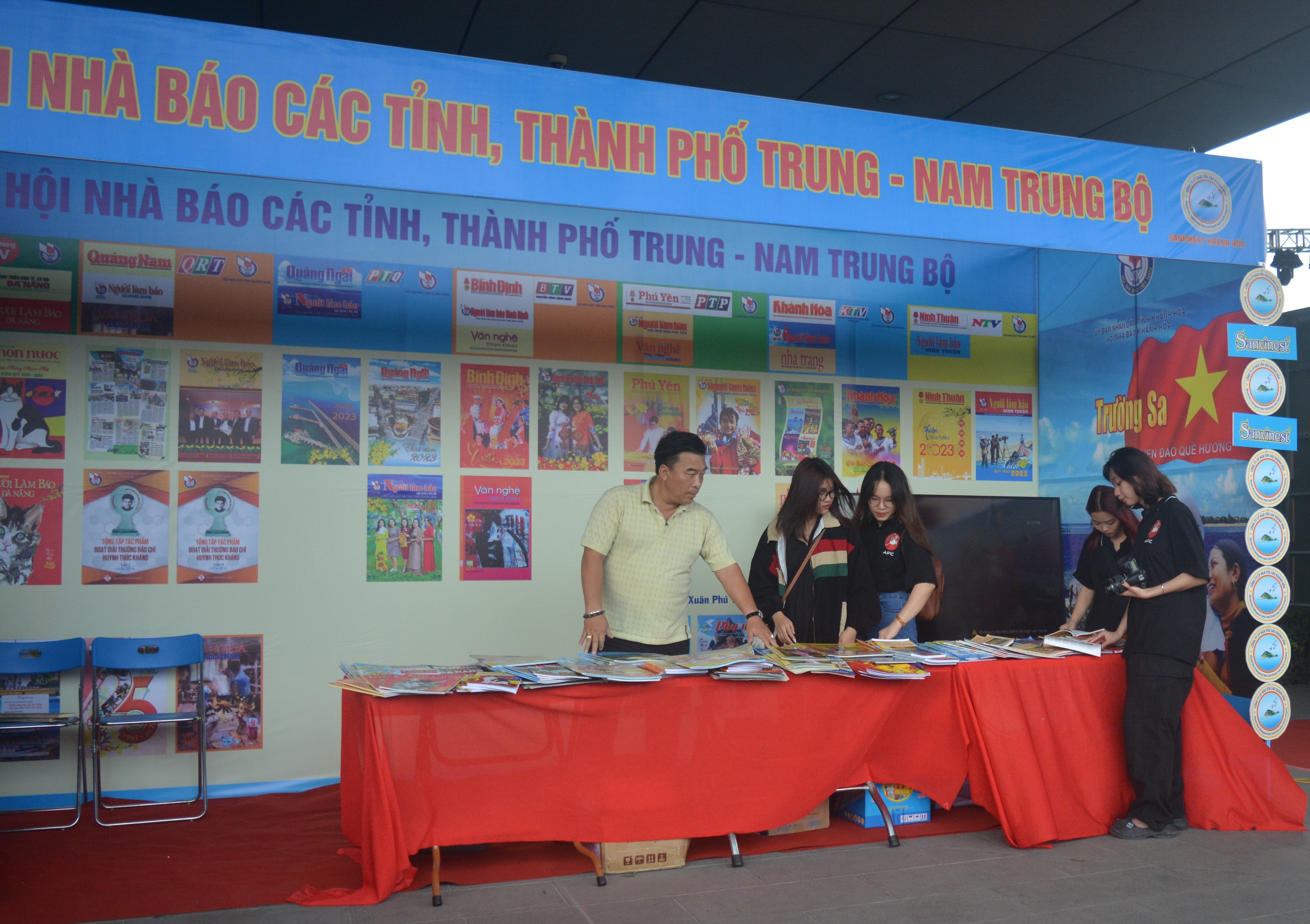 dsc_0112-min.jpg