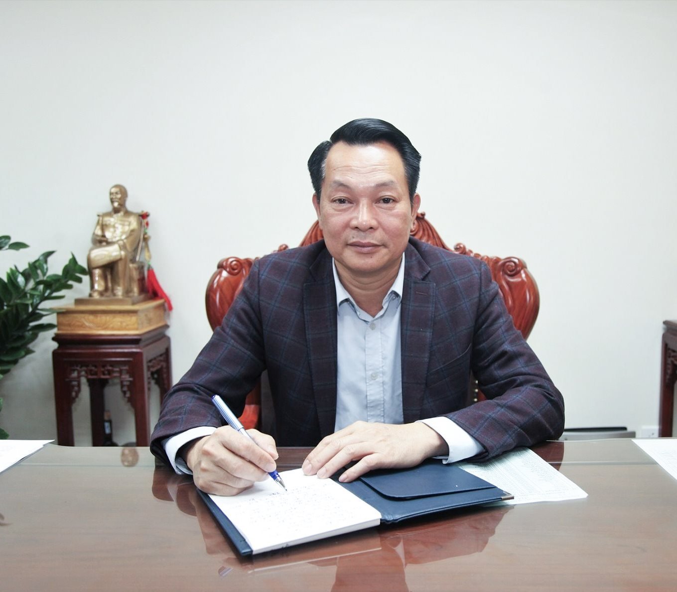 2-anh-khuyen-cuc-nuoc.jpg