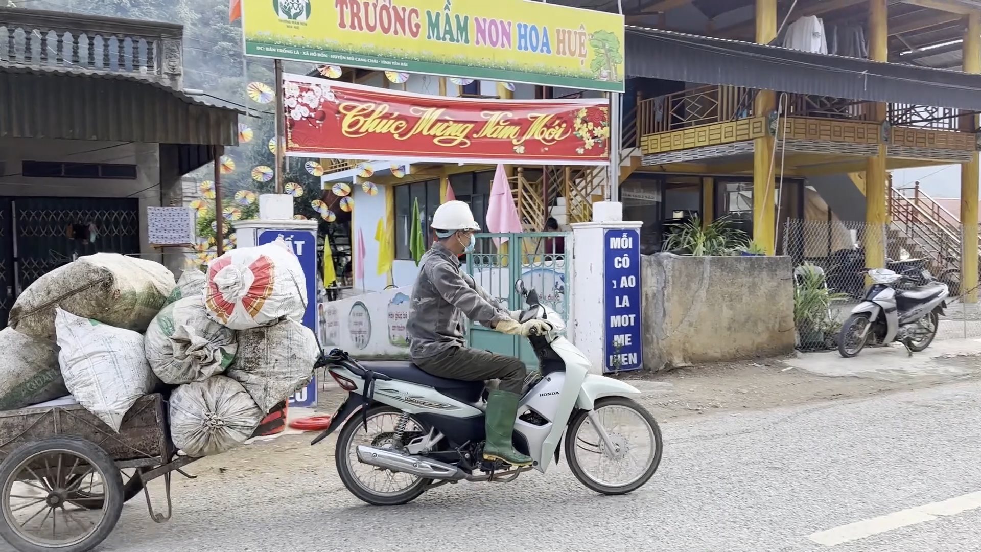anh2-huy-dong-suc-dan-de-bao-ve-moi-truong.jpg