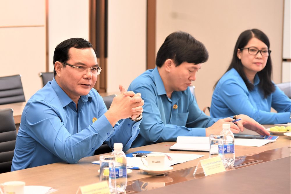 doan-cong-tac-tong-ldld-viet-nam-tham-va-lam-viec-voi-thaco-3.jpeg