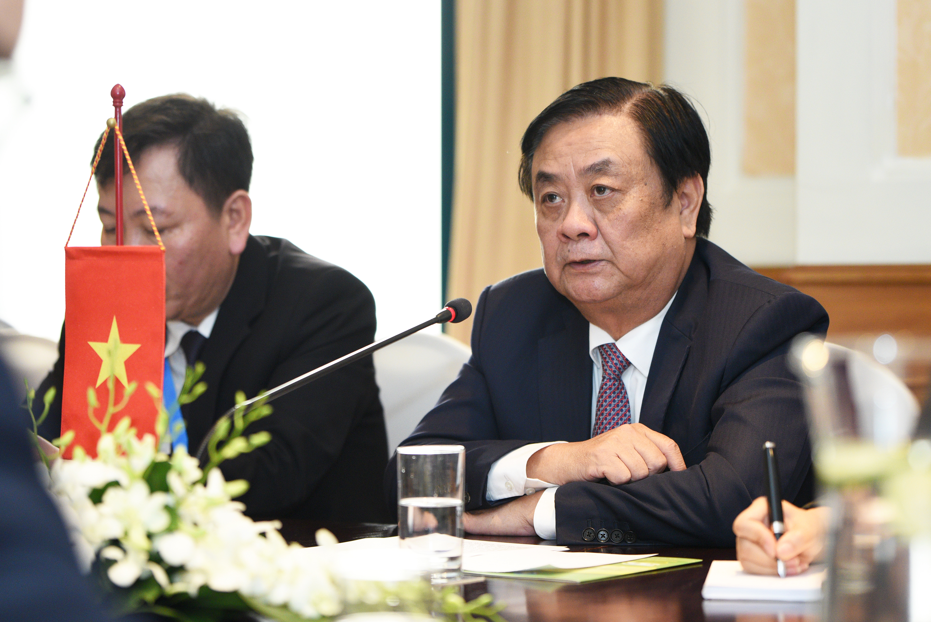thuy-sy-5.jpg