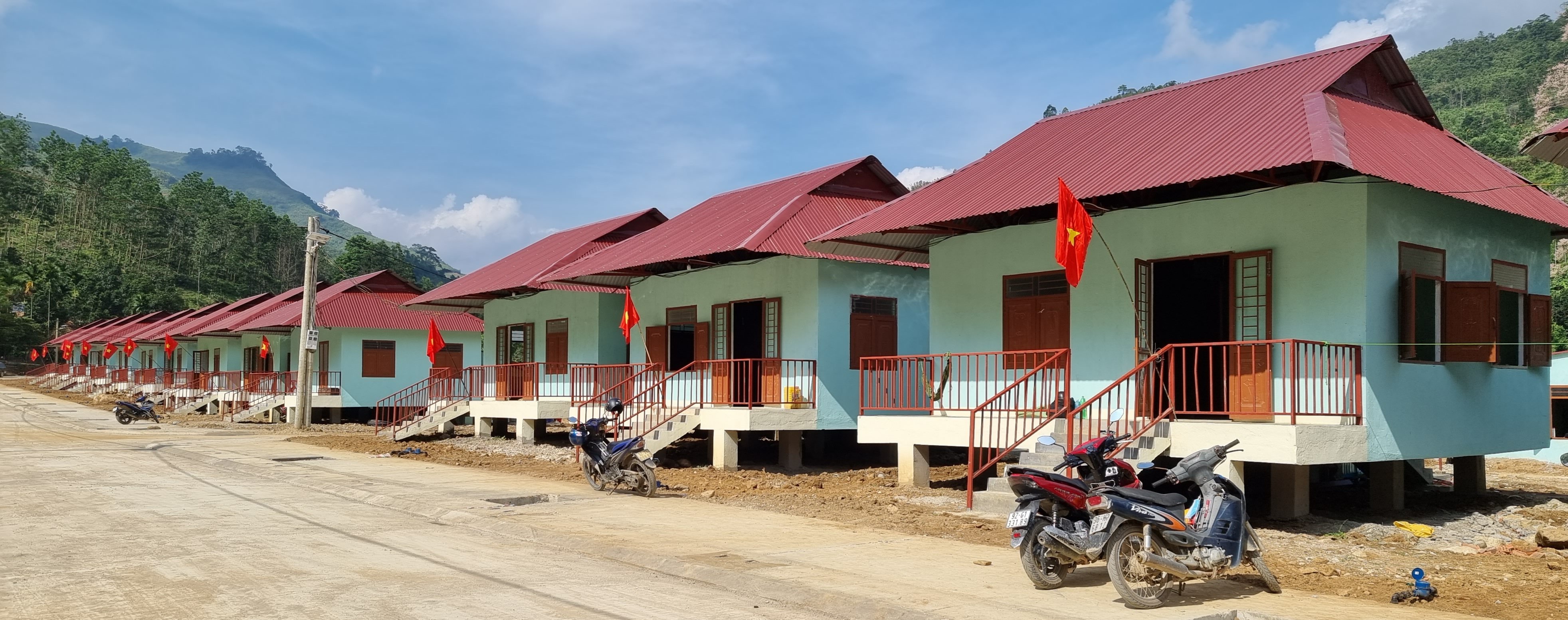 traleng03.jpg