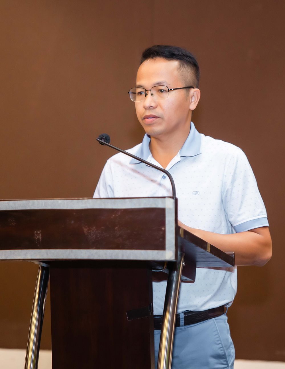 2.-bi-thu-phat-bieu.jpg