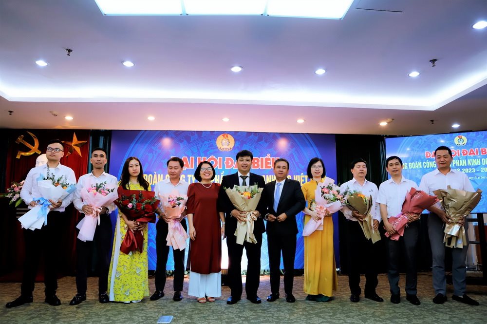 3.-chuc-mung-bch.jpg