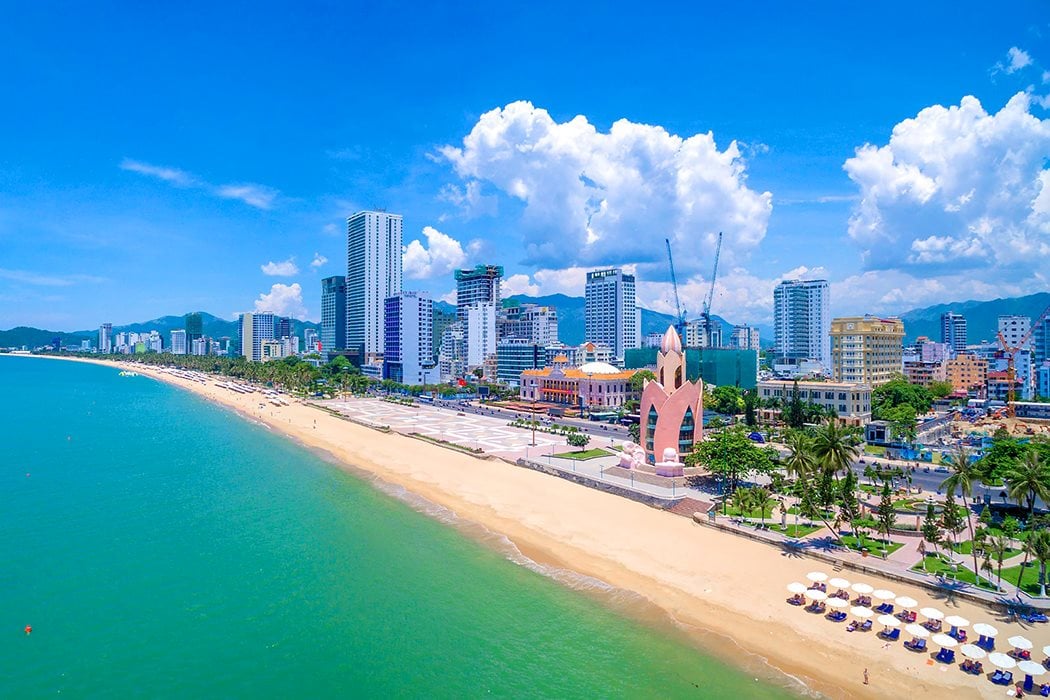 bien-nha-trang.jpg