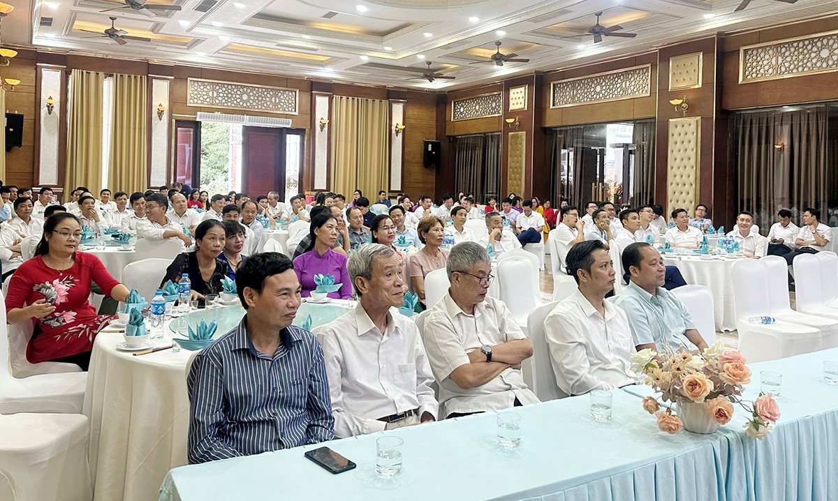 quang-canh.jpg