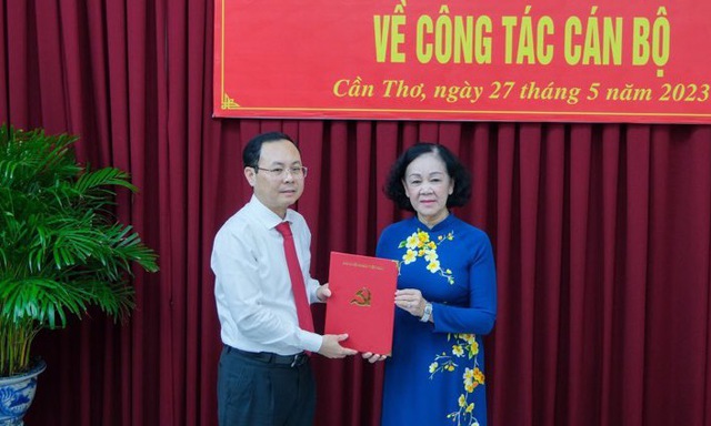 Bộ Chính trị điều động, chỉ định tân Bí thư Thành ủy - Ảnh 1.
