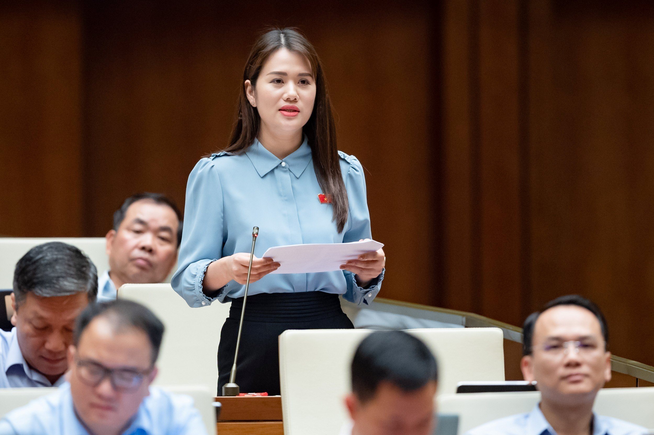dai-bieu-vuong-thi-huong-doan-dbqh-tinh-ha-giang.jpg