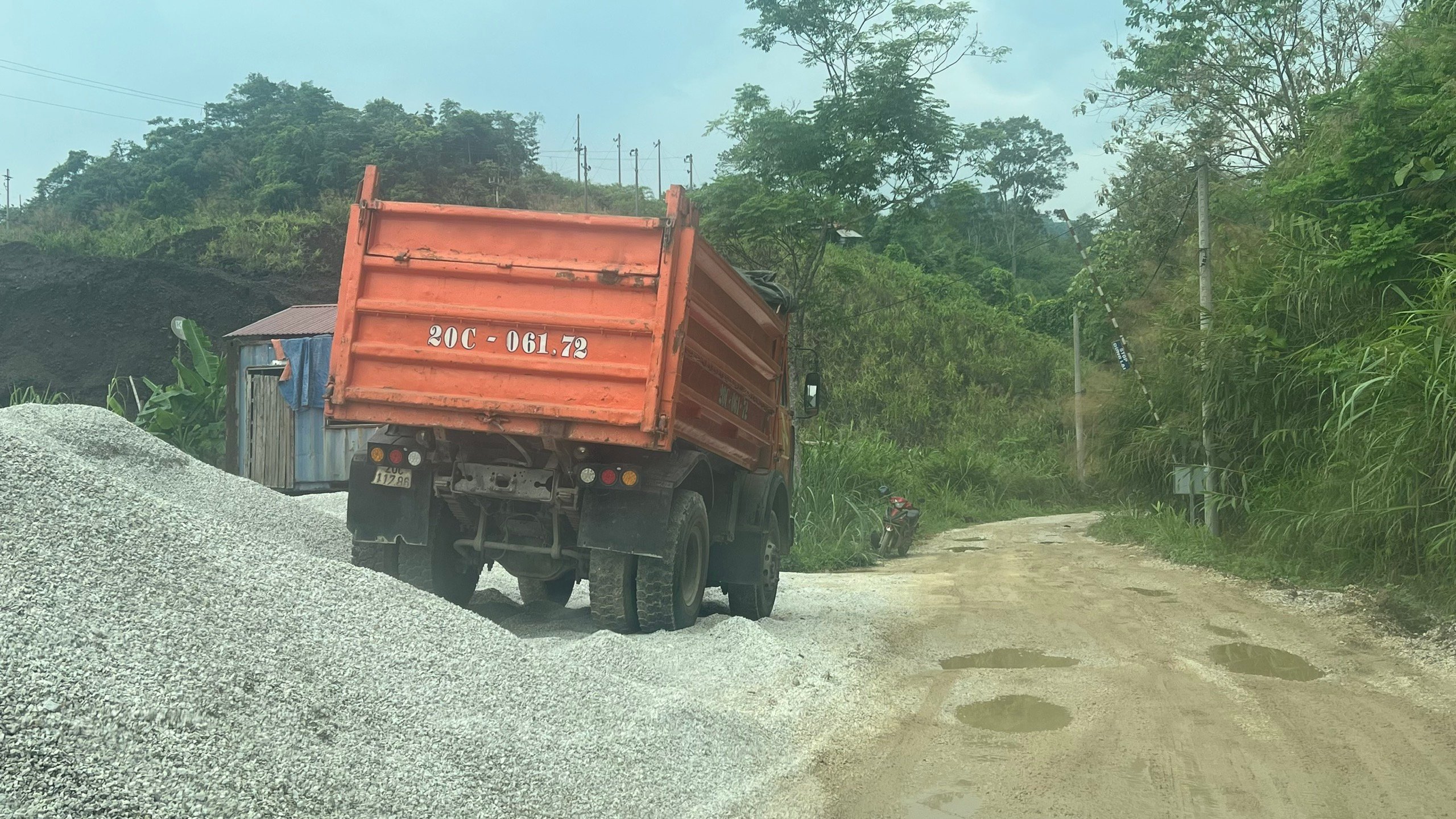 bkan-mo-da-lung-mo-3-.jpg