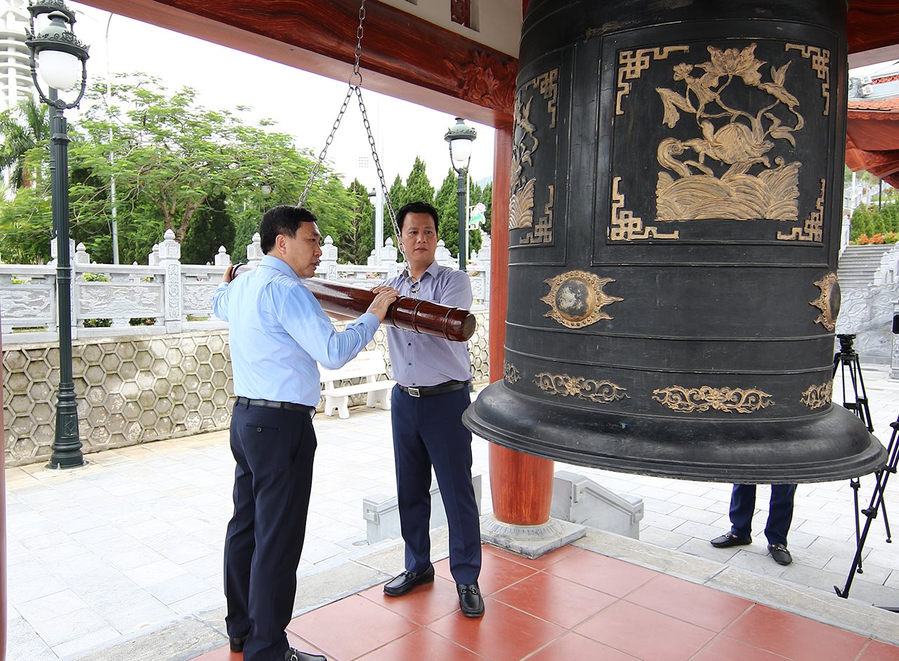 small_danh-chuong.jpg