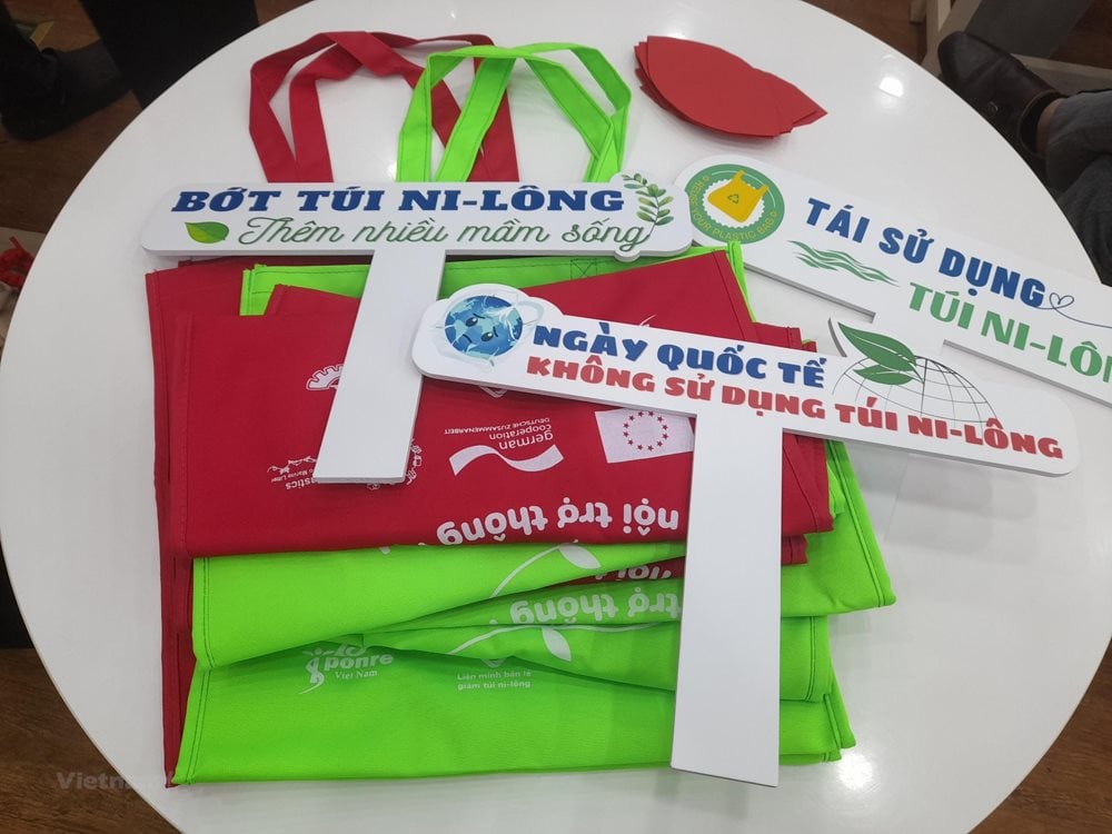 khong-tui-nilon_1.jpg