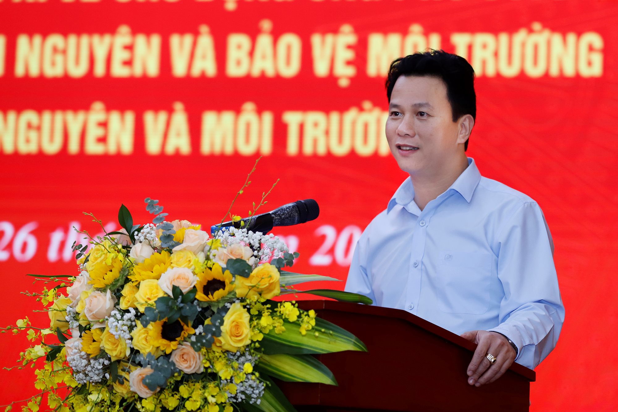 small_bo-truong-dang-quoc-khanh-4.jpg