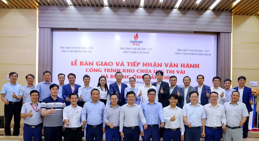 5.-chuc-mung-thanh-cong.jpg