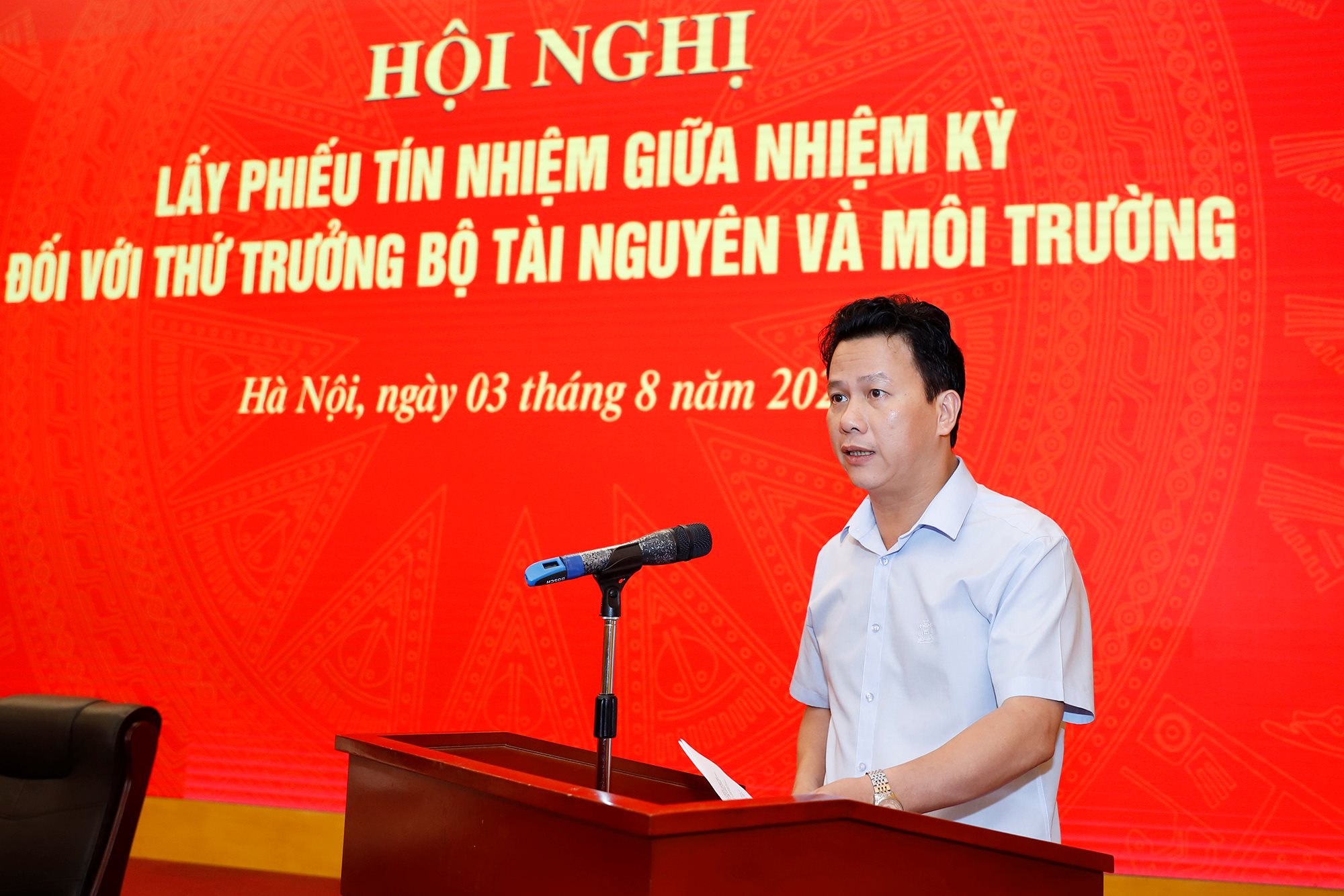 small_bt-phat-bieu-trung-canh-1.jpg