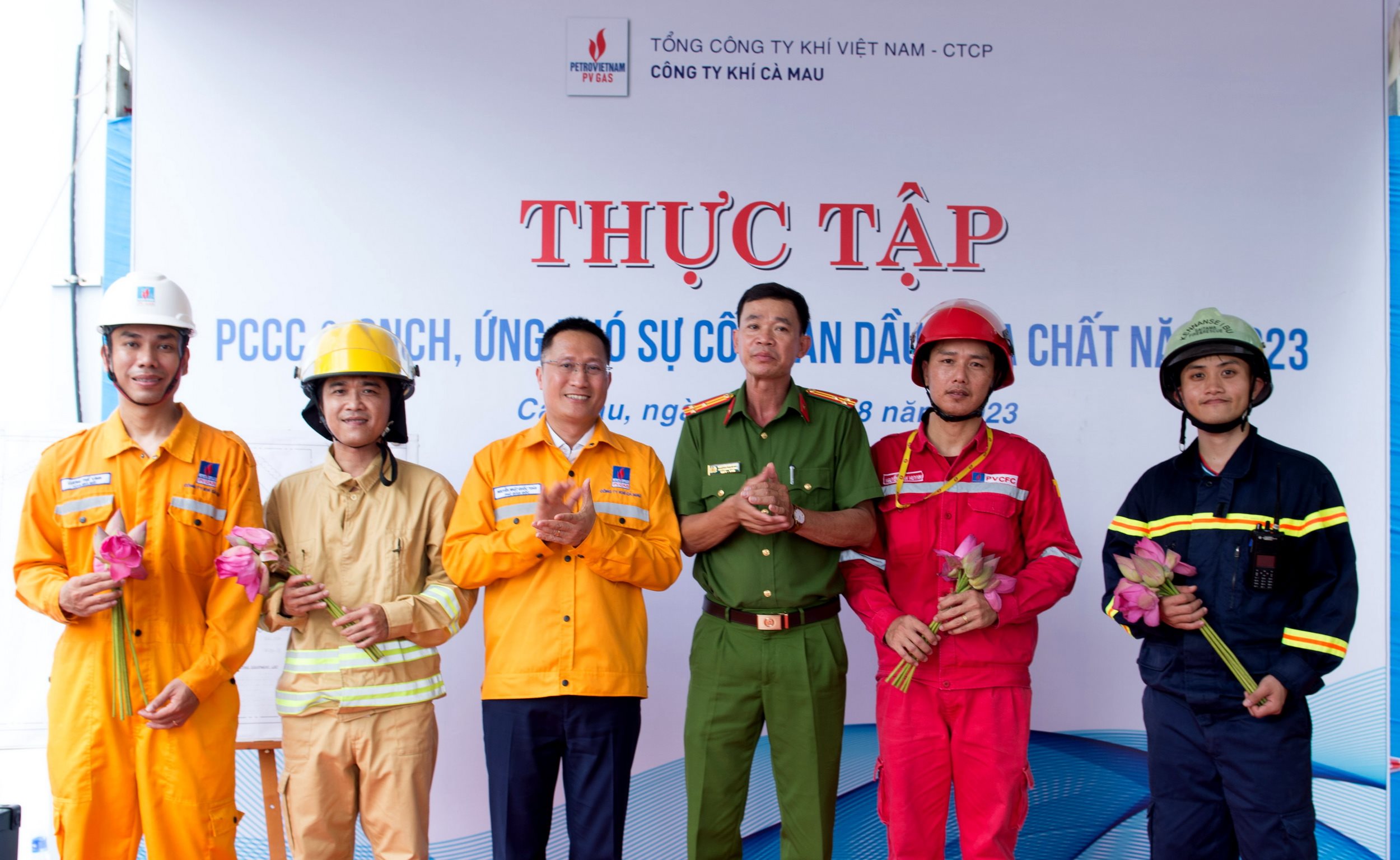 a6.-chuc-mung.jpg