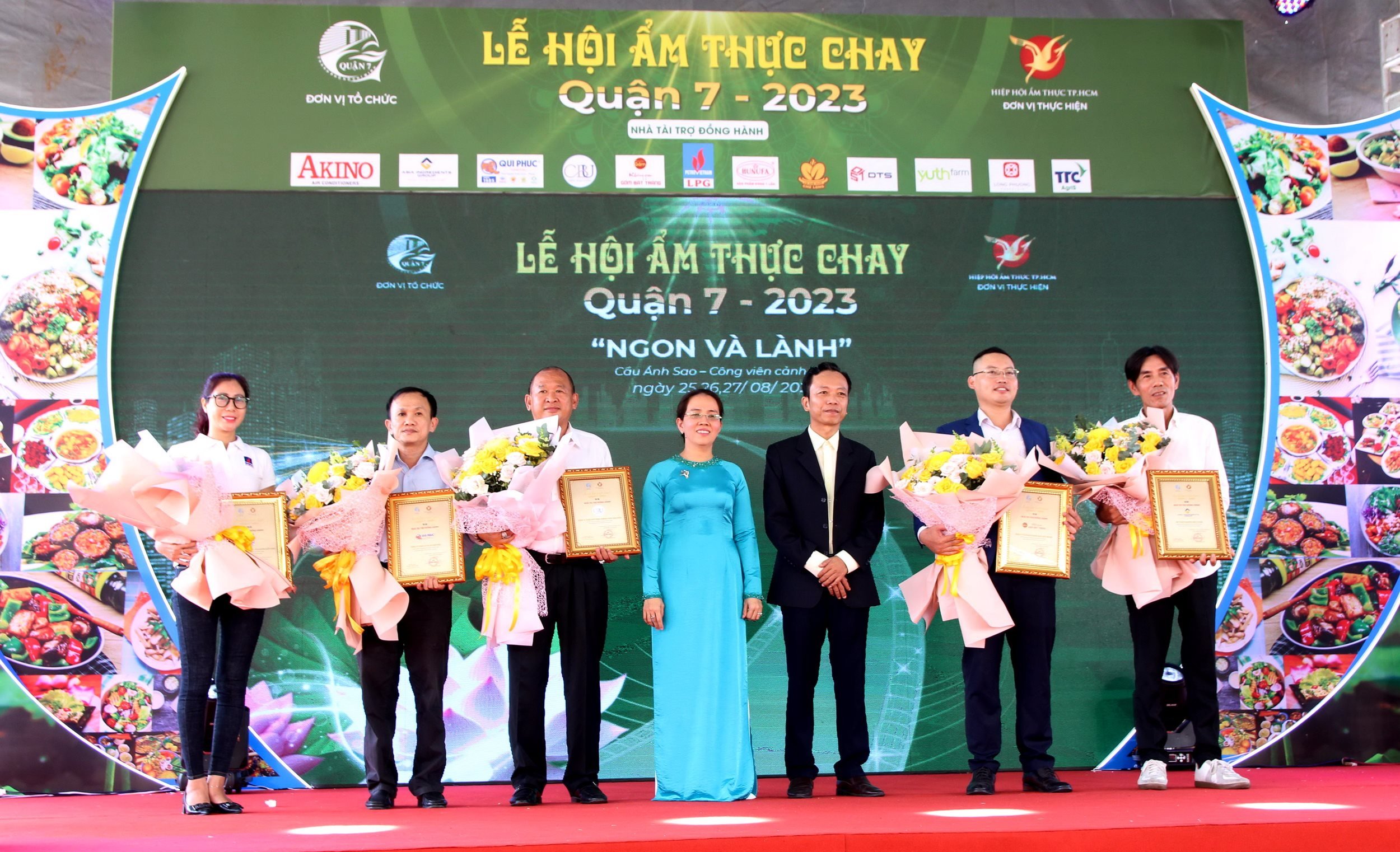 4.-cam-on-nha-tai-tro.jpg