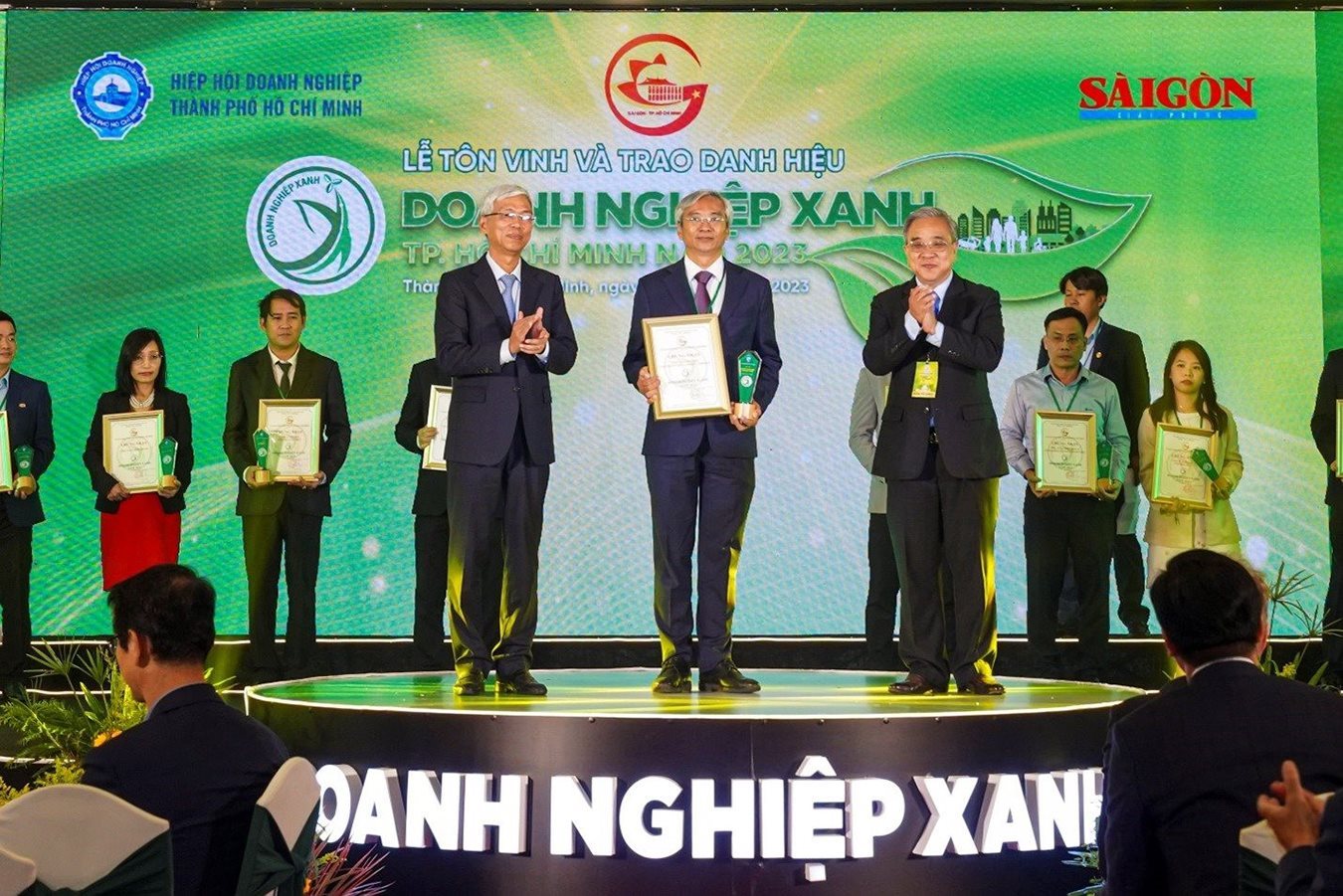 doanh-nghipe-xnah.jpg