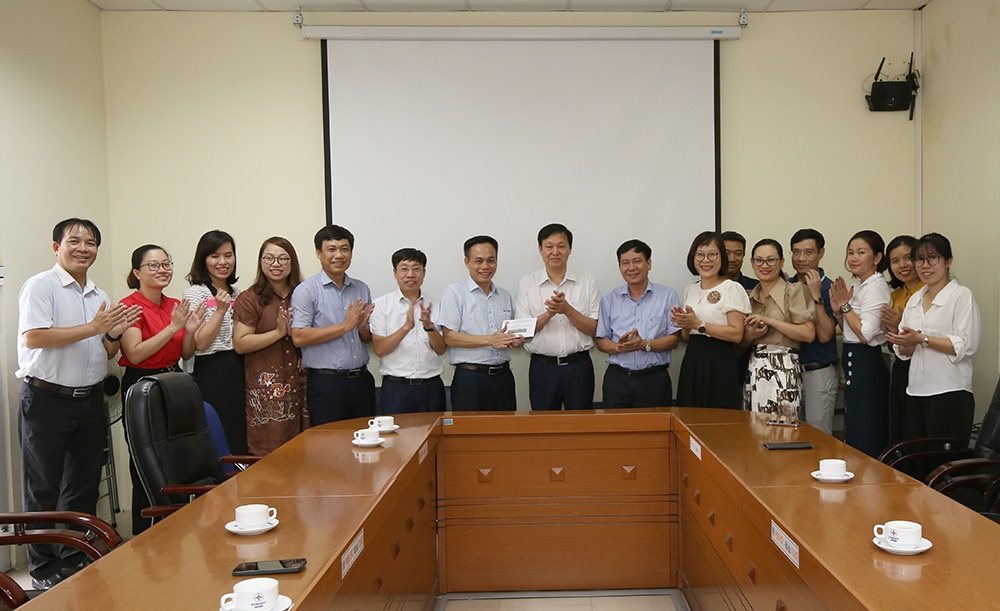 anh6lamviecnpmb20092023.jpg