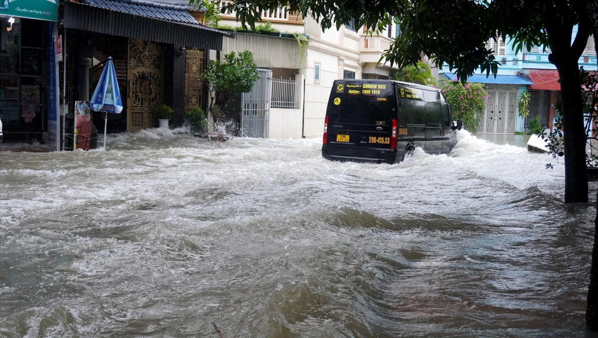 ngap-bien-nuoc-11-1668676605042-16686766060311903240455.jpg