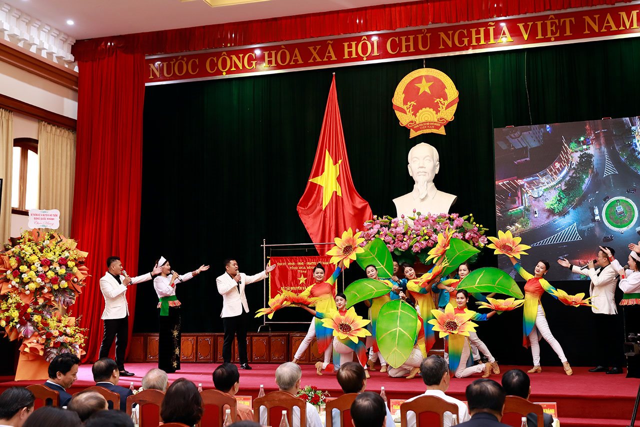 small_van-nghe-1.jpg