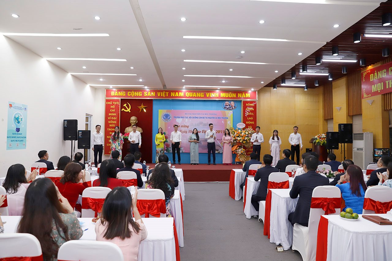small_van-nghe2.jpg