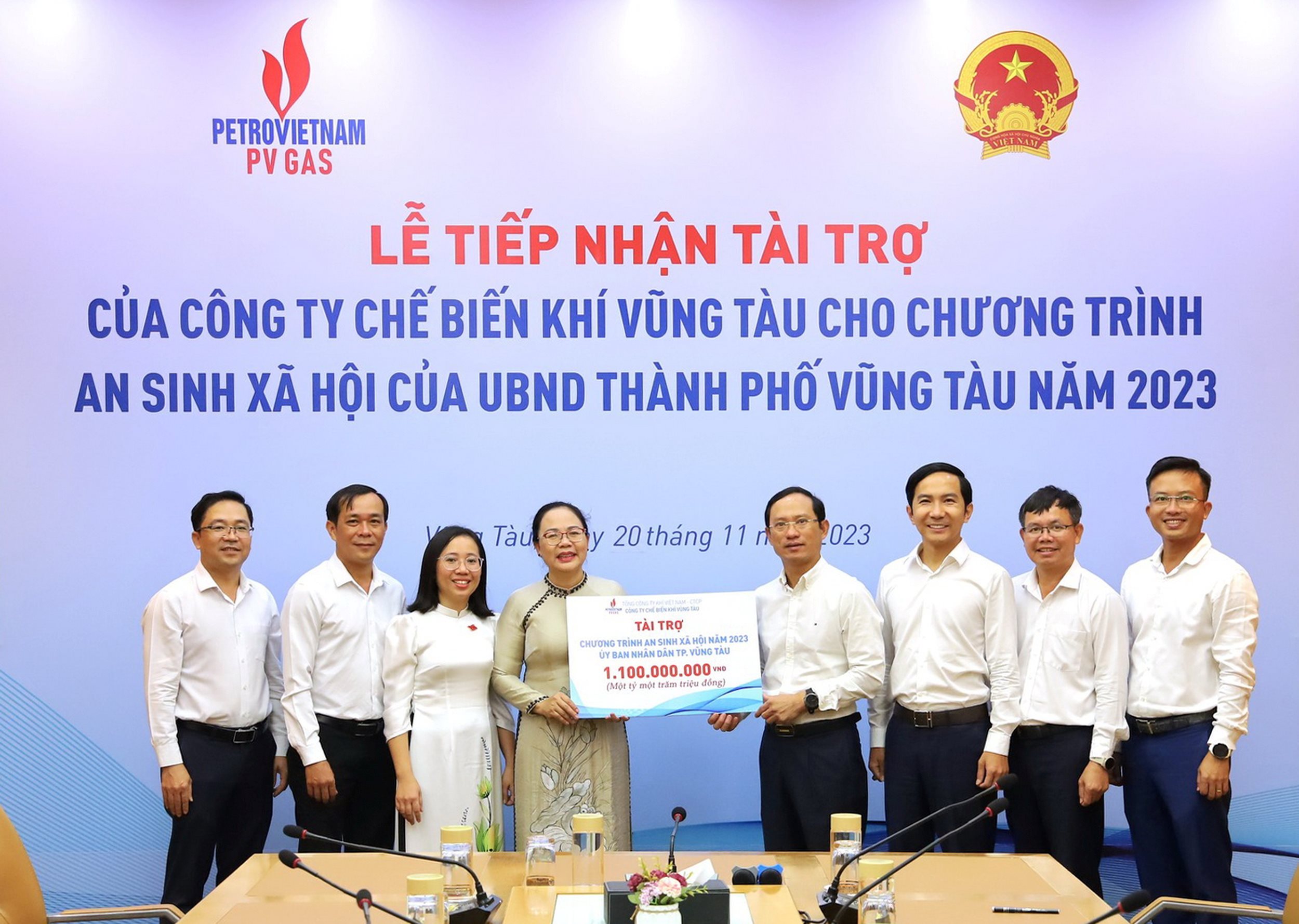 hinh-1.-tiep-nhan-tai-tro.jpg