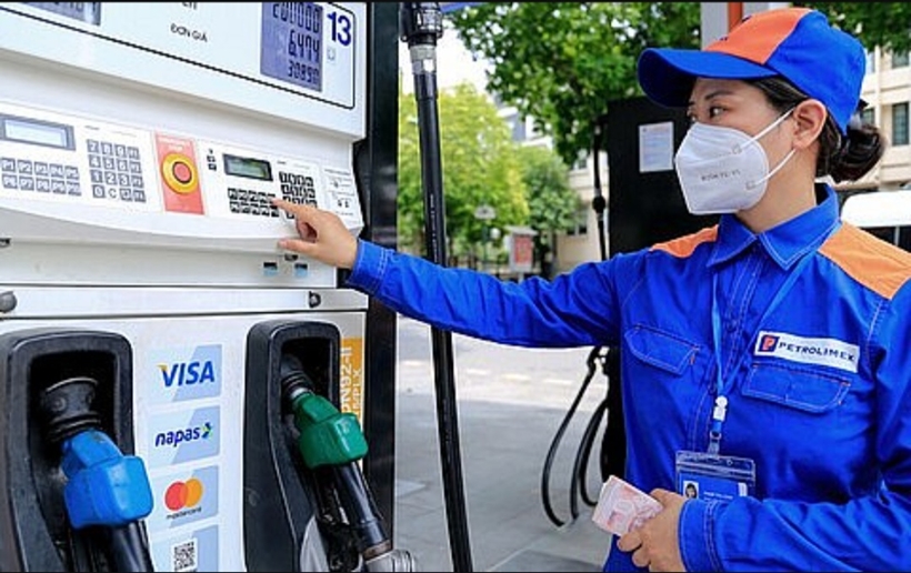 Thủ tướng yêu cầu tăng cường quản lý, sử dụng hóa đơn điện tử trong kinh doanh, bán lẻ xăng dầu- Ảnh 1.