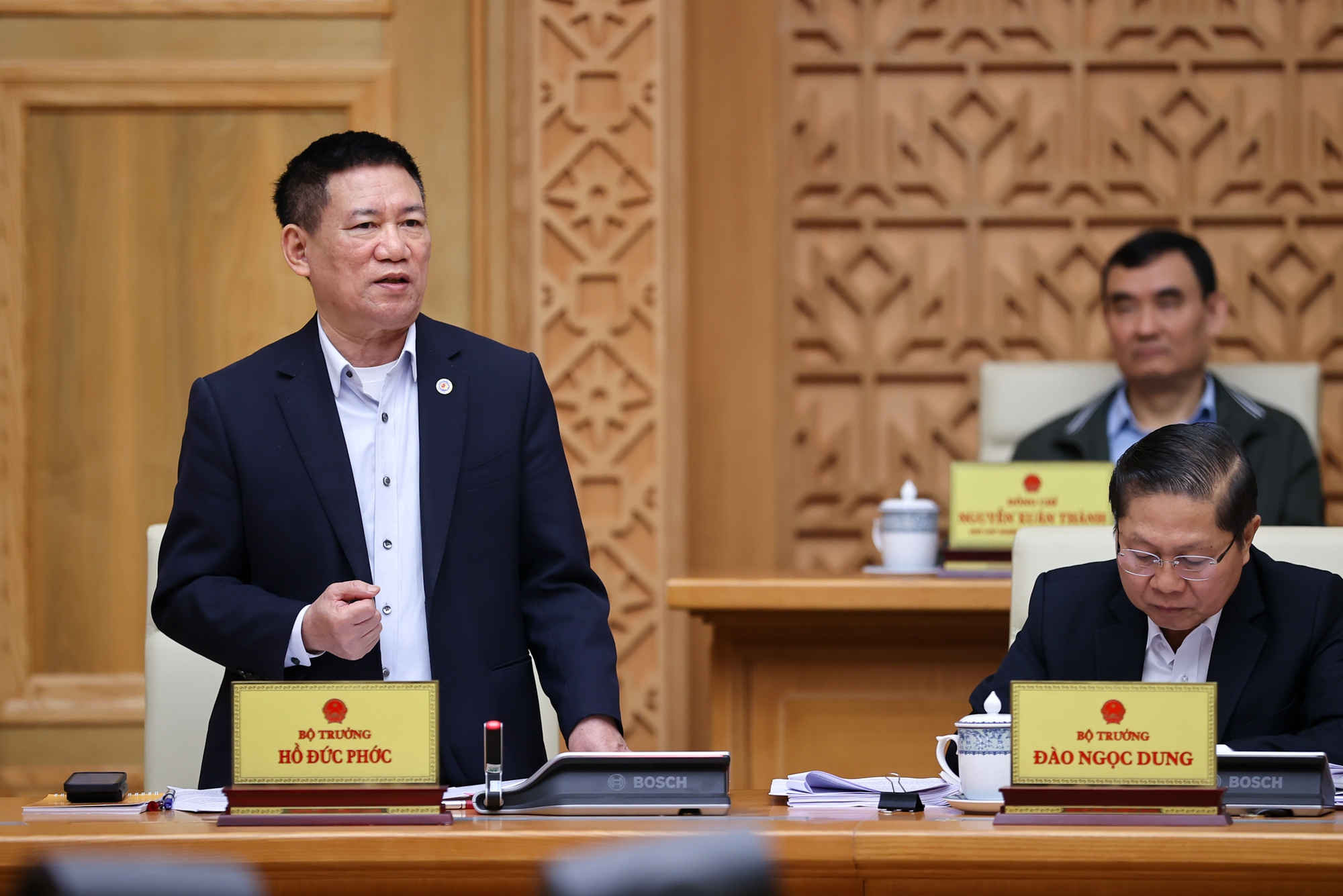 Thủ tướng: Đặc biệt lưu ý thúc đẩy các động lực tăng trưởng mới, phấn đấu đạt cao nhất các chỉ tiêu, mục tiêu năm 2023- Ảnh 8. Thủ tướng: Đặc biệt lưu ý thúc đẩy các động lực tăng trưởng mới, phấn đấu đạt cao nhất các chỉ tiêu, mục tiêu năm 2023- Ảnh 8.