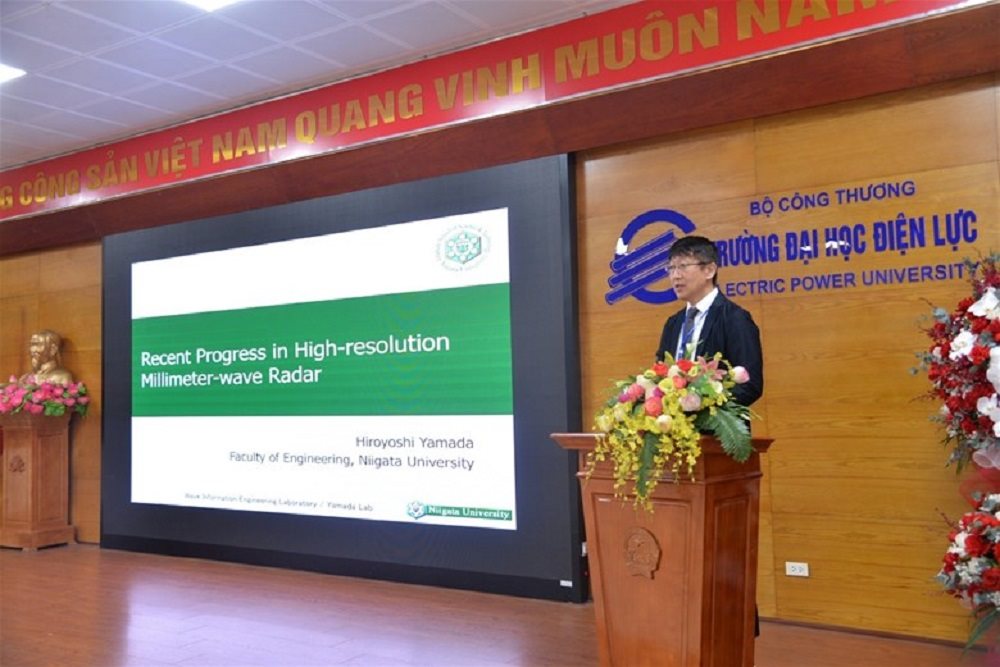hoi-thao-khoa-hoc-quoc-te-ve-ang-ten-va-truyen-song-viet-nam-nhat-ban_659d08f0b3436.jpg