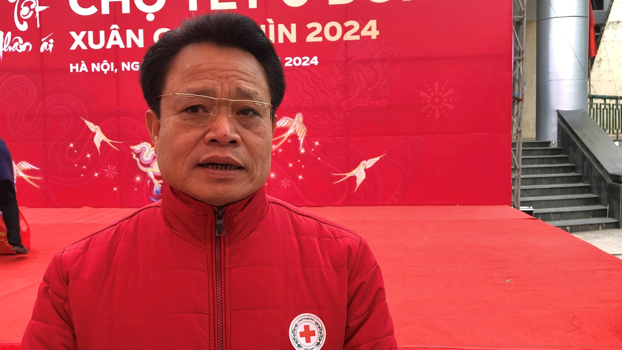 4-ong-dao-ngoc-trieu-chu-tich-hoi-chu-thap-do-tp-ha-noi-dai-dien-btc-chuong-trinh..jpg