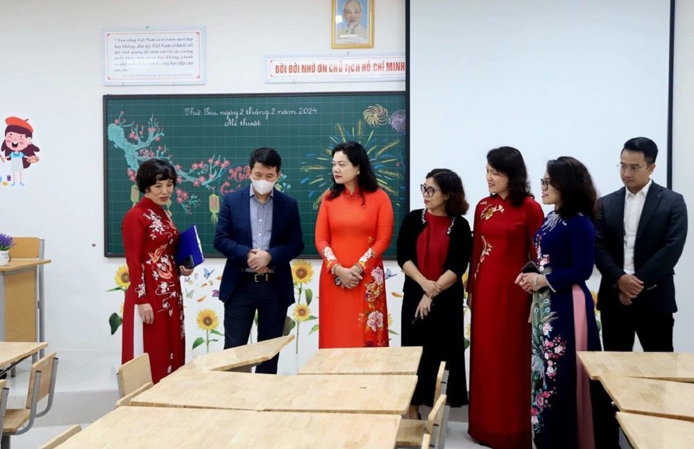 2-tham-quan.jpg