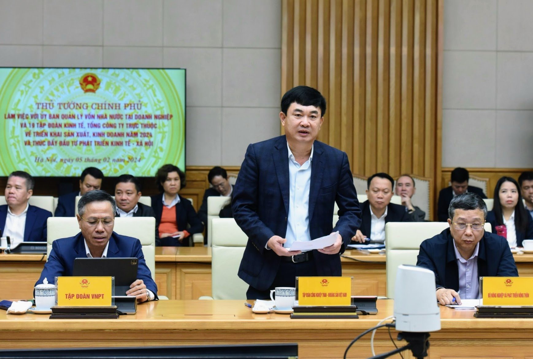 19 tập đoàn, tổng công ty phải phát huy tinh thần tấn công, thúc đẩy mạnh mẽ đầu tư phát triển, đạt kết quả cao hơn về 6 nội dung- Ảnh 15. 19 tập đoàn, tổng công ty phải phát huy tinh thần tấn công, thúc đẩy mạnh mẽ đầu tư phát triển, đạt kết quả cao hơn về 6 nội dung- Ảnh 15.