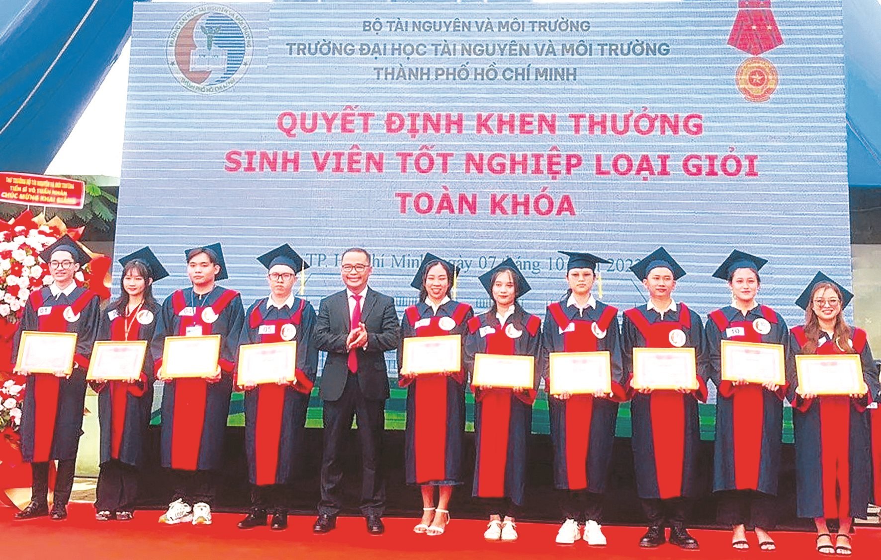 dai-hoc-tn-nt-tphcm.jpg