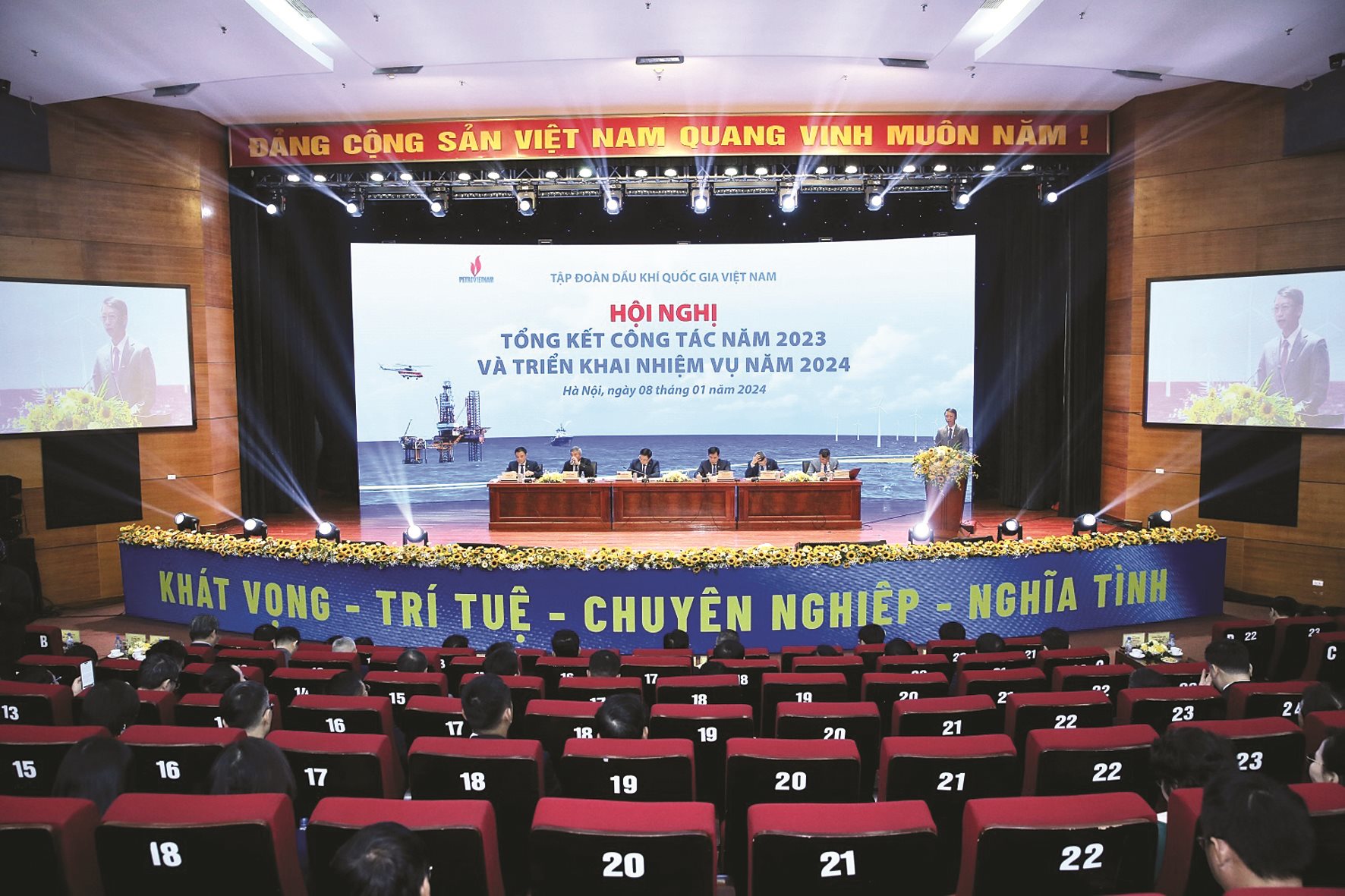 hoi-nghi-2.jpg