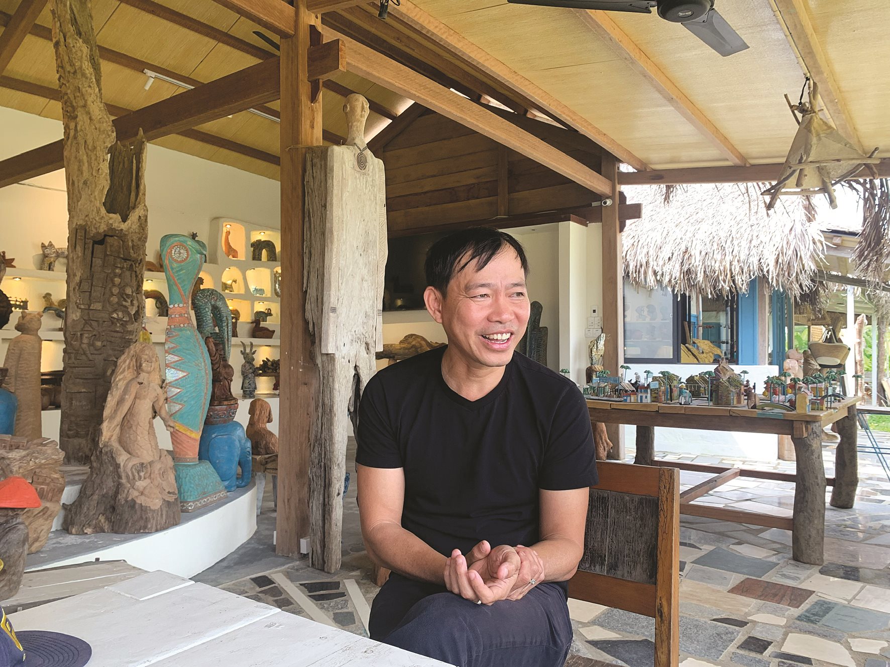 nghe-nhan-le-ngoc-thuan-ke-ve-hanh-trinh-den-voi-nghe-thuat-cui-lu.jpg
