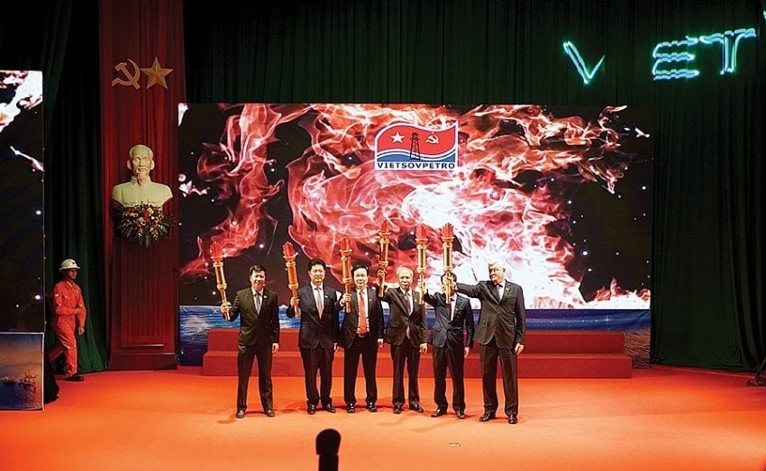 vietsovpetro-hanh-trinh-khoi-day-va-lan-toa-cac-gia-tri-cot-loi-20240127111144.jpg