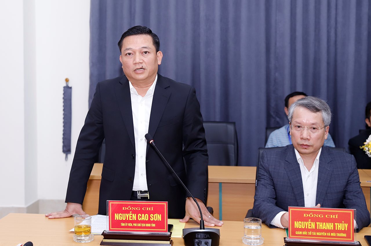 small_20240219_bo-truong-lam-viec-voi-so-tnmt_4.jpg
