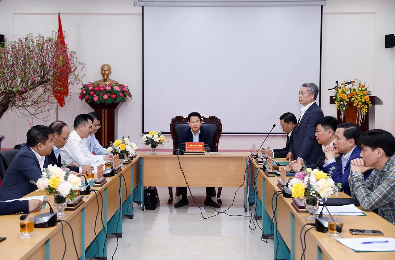small_20240219_bo-truong-lam-viec-voi-so-tnmt_5.jpg