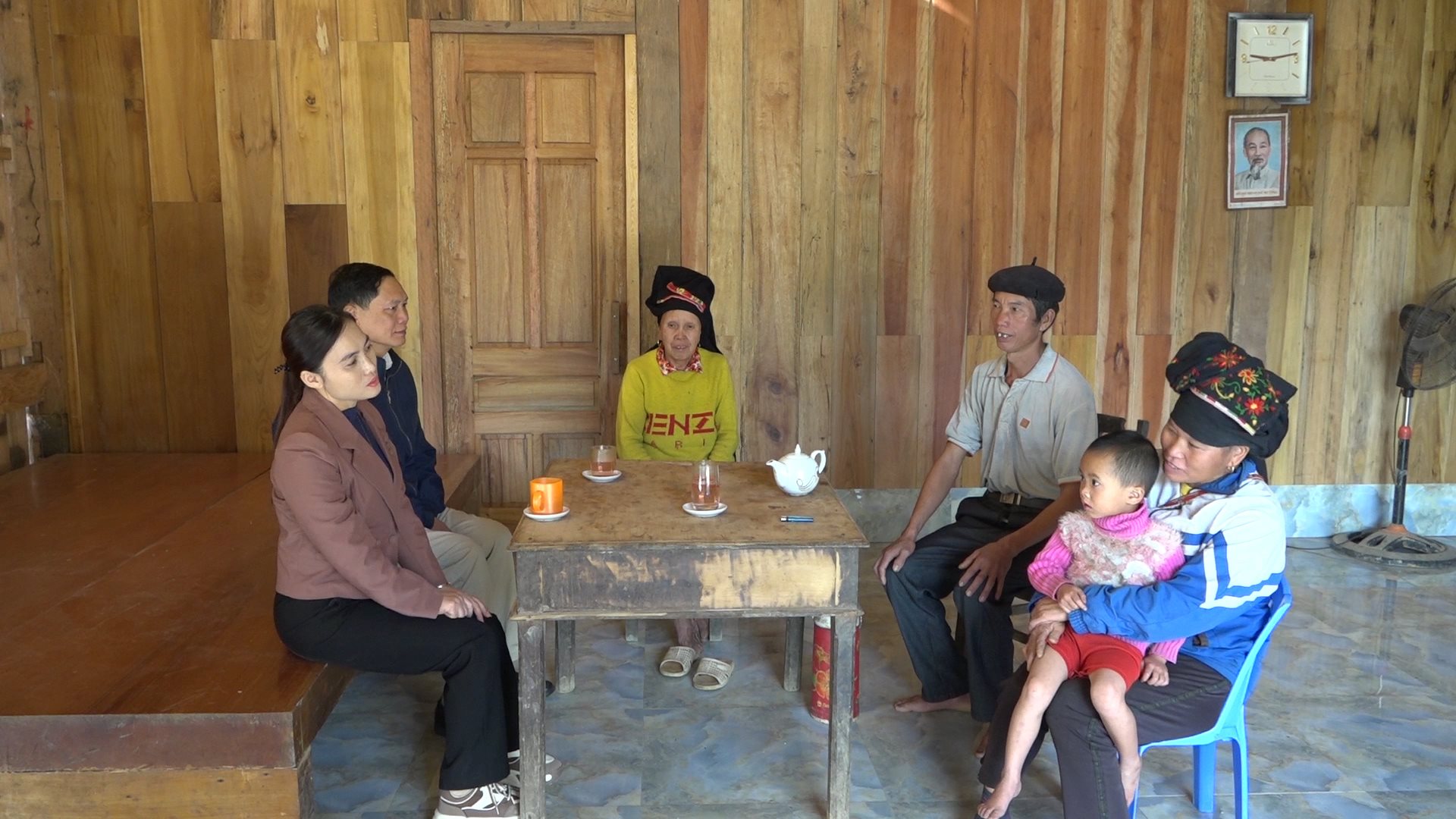 ps-chi-giang-dat_vc-giam-ngheo-ben-vung.mp4.00_00_05_05.still001.jpg