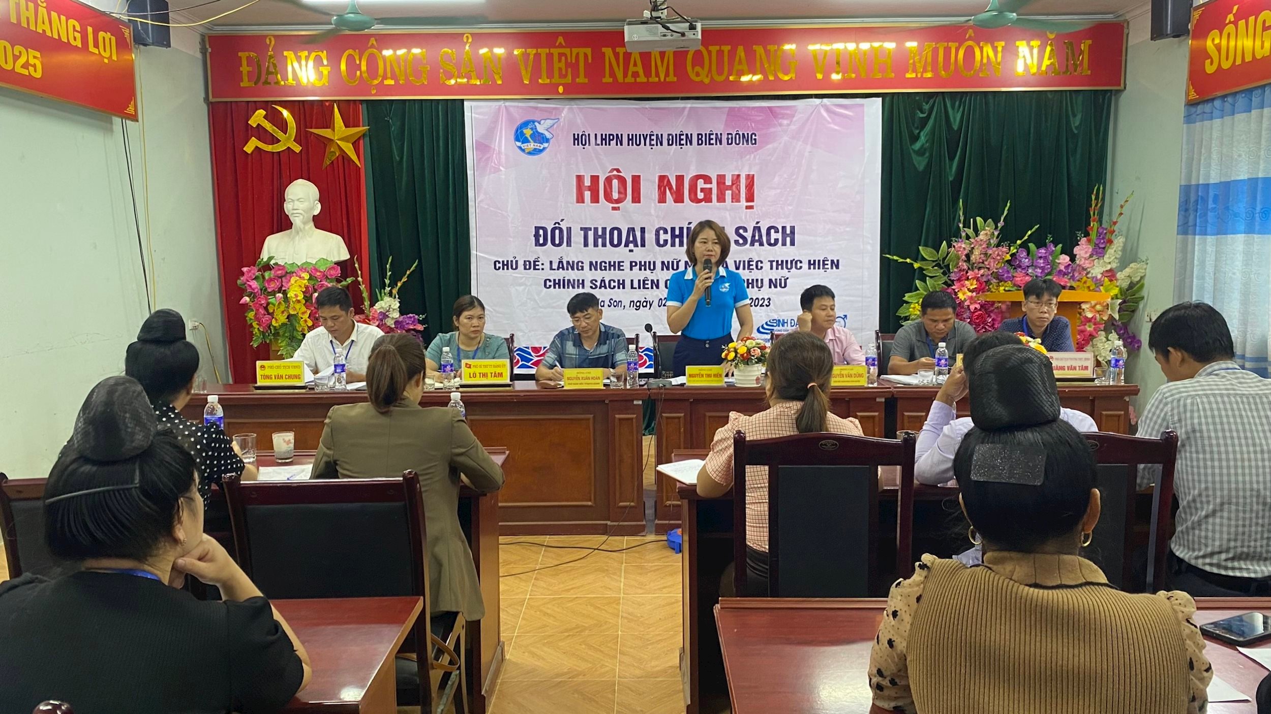 hoi-nghi-doi-thoai-chinh-sach-2.jpg