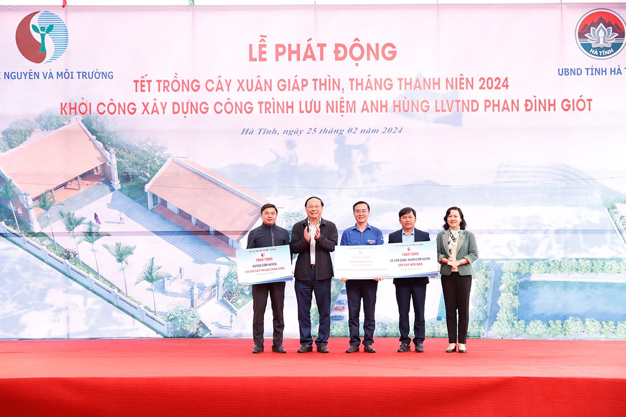 small_20240225-bo-truong-khoi-cong-nha-tuong-niem-ahls-16.jpg