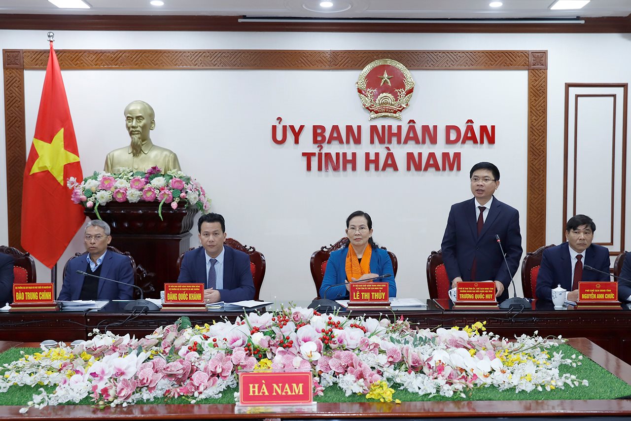 small_20240229-bo-truong-lam-viec-ha-nam-1.jpg