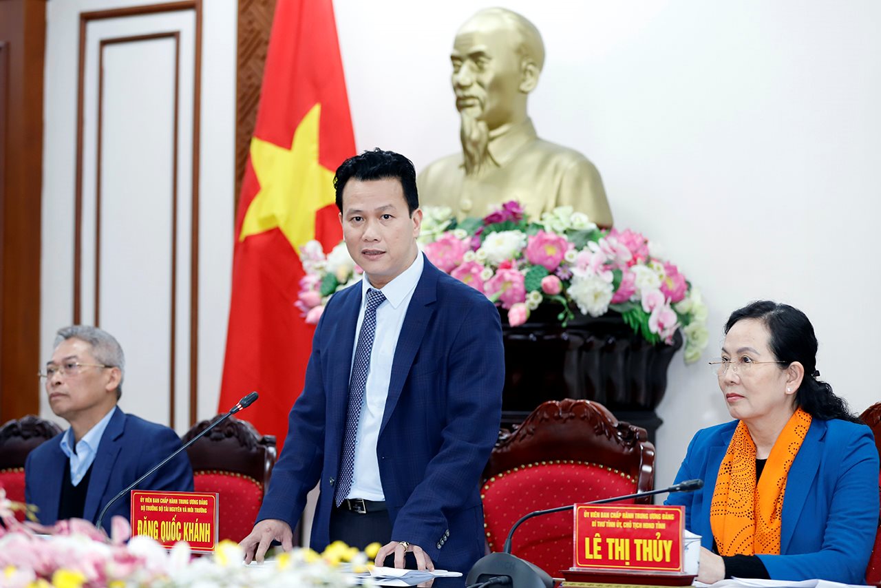 small_20240229-bo-truong-lam-viec-ha-nam-6.jpg