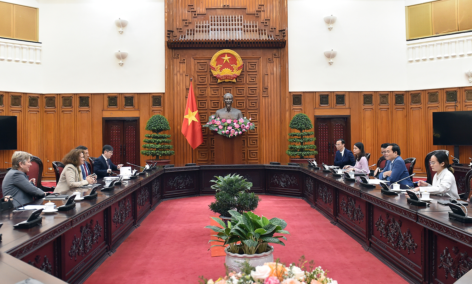 Đề xuất ký Hiệp định khung để thúc đẩy các dự án của WB- Ảnh 2. Đề xuất ký Hiệp định khung để thúc đẩy các dự án của WB- Ảnh 2.