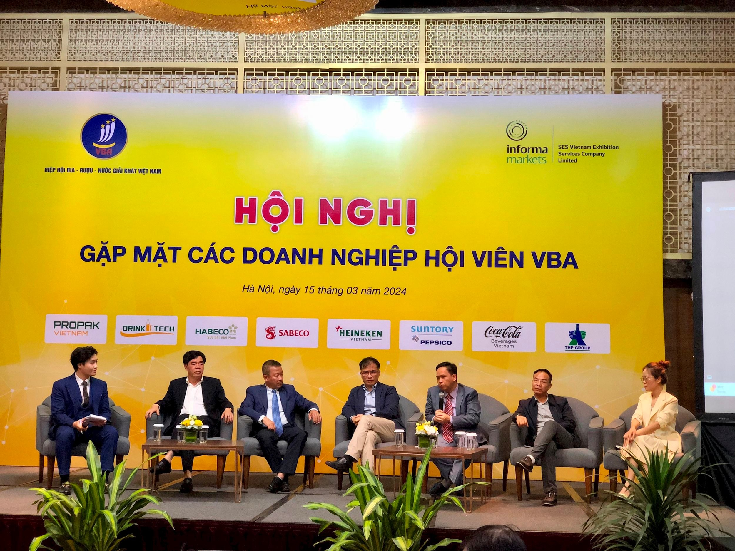 dai-dien-doanh-nghiep-do-uong-kien-nghi-cac-giai-phap-ve-thue-tieu-thu-dac-biet-va-phi-tai-che..jpg